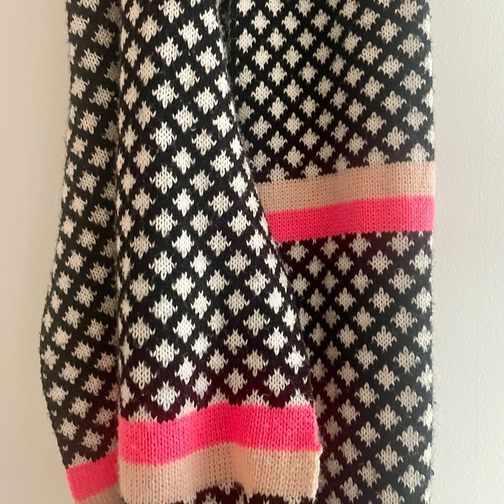 LOFT snood scarf in black, white and pink!